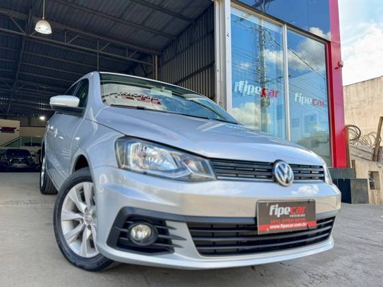 VOLKSWAGEN VOYAGE 1.6 MSI TOTALFLEX COMFORTLINE 4P MANUAL VOLKSWAGEN VOYAGE 1.6 MSI TOTALFLEX COMFORTLINE 4P MANUAL